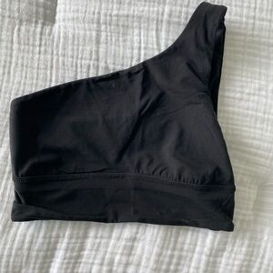 LULULEMON ASYMMETRICAL ALIGN BRA - size 6